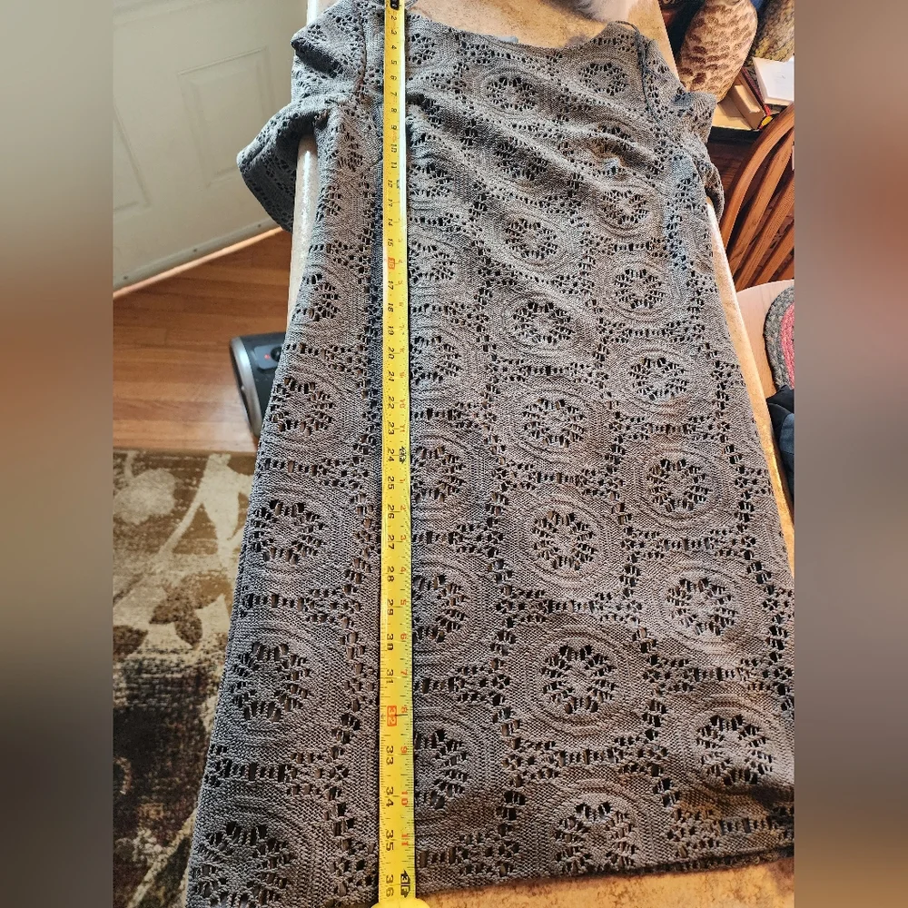 Adrianna Papell Gray Crochet Dress Size 12 - Picture 7 of 8